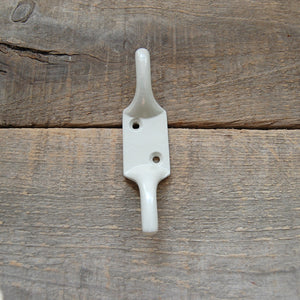 Sheila Maid ® Cast Iron Wall Cleat
