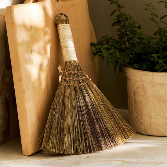 Natural Seagrass Brush